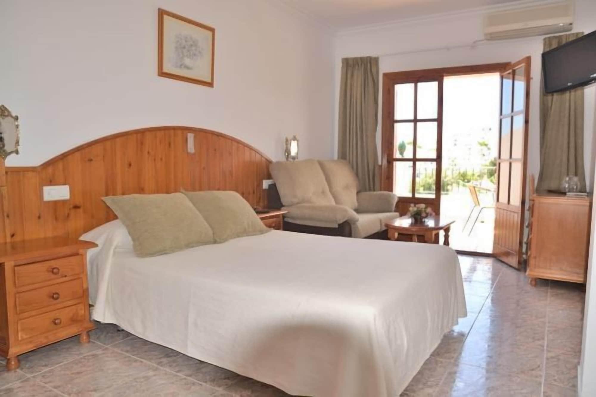 Hotel Jose Cruz Nerja Exterior foto